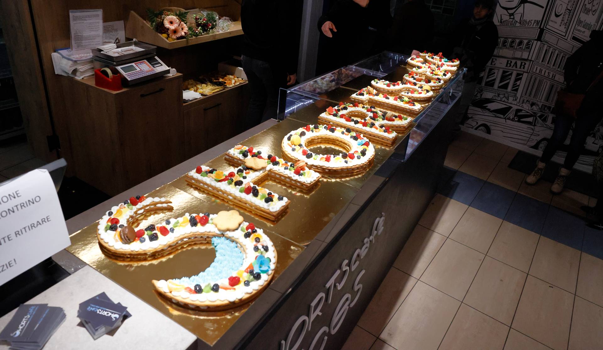 shorts-cafè-bar-aperitivi-pranzi-cocktails-colazioni-pasticceria-tavernerio-11