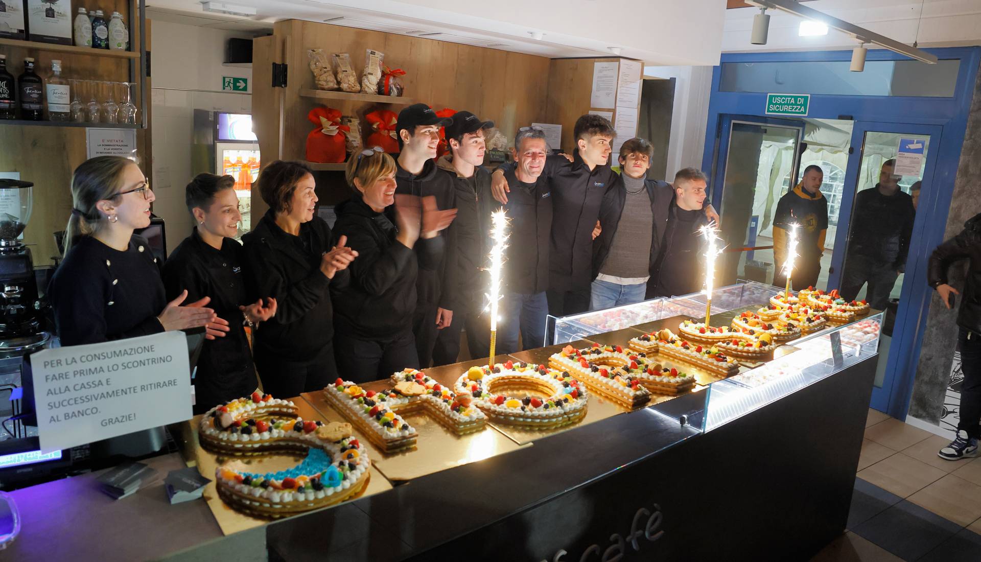 shorts-cafè-bar-aperitivi-pranzi-cocktails-colazioni-pasticceria-tavernerio-10