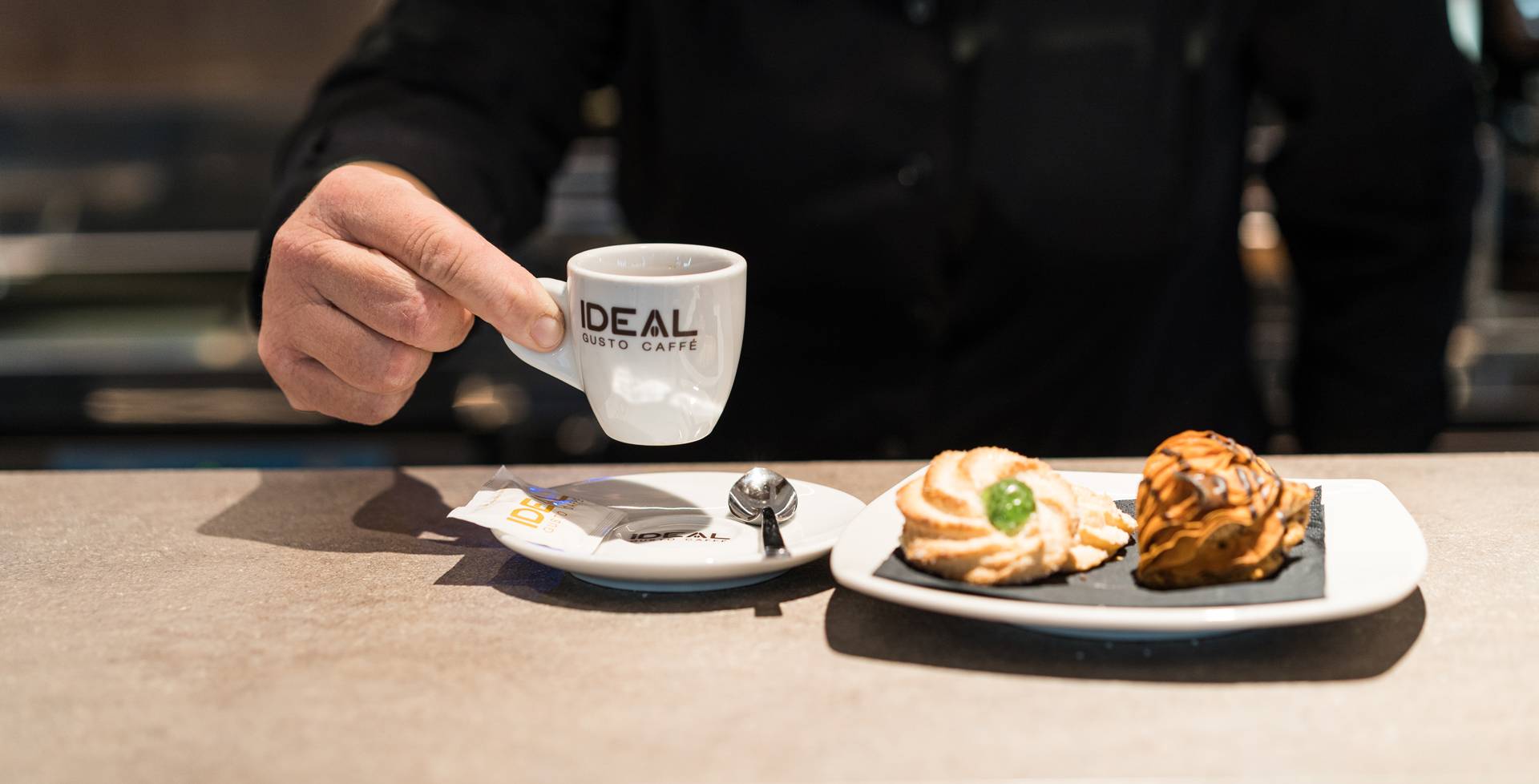 JC-shorts-cafè-tavernerio-bar-caffetteria33